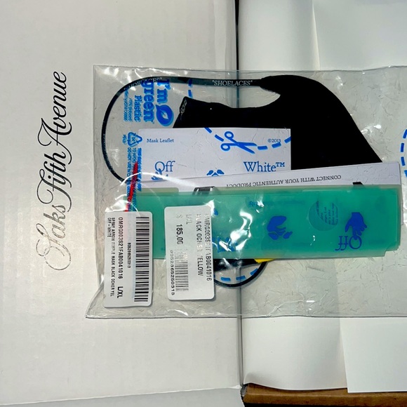 ‼️**Off-White Spray Arrow Face Mask**‼️ - Picture 3 of 5